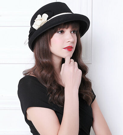 Black and White Flower Knot Casual Hat