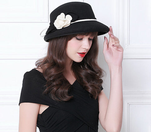 Black and White Flower Knot Casual Hat